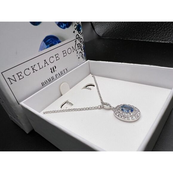 Bomb Party Crystal Necklace - Picture 4 of 4